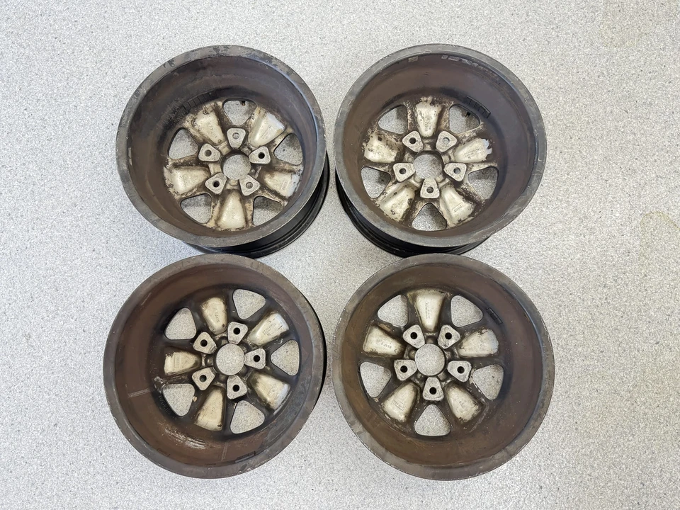 Parts & Memorabilia Fuchs Wheels - Image 16 of 24