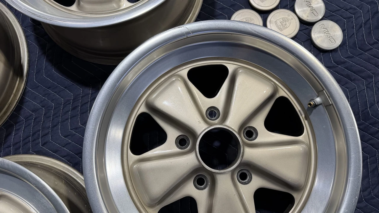 Parts & Memorabilia Fuchs Wheels - Image 9 of 31