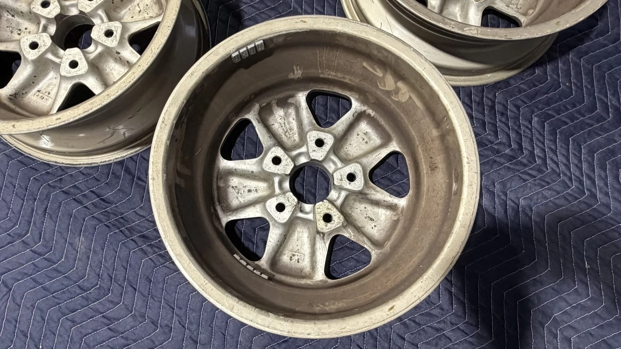Parts & Memorabilia Fuchs Wheels - Image 23 of 31