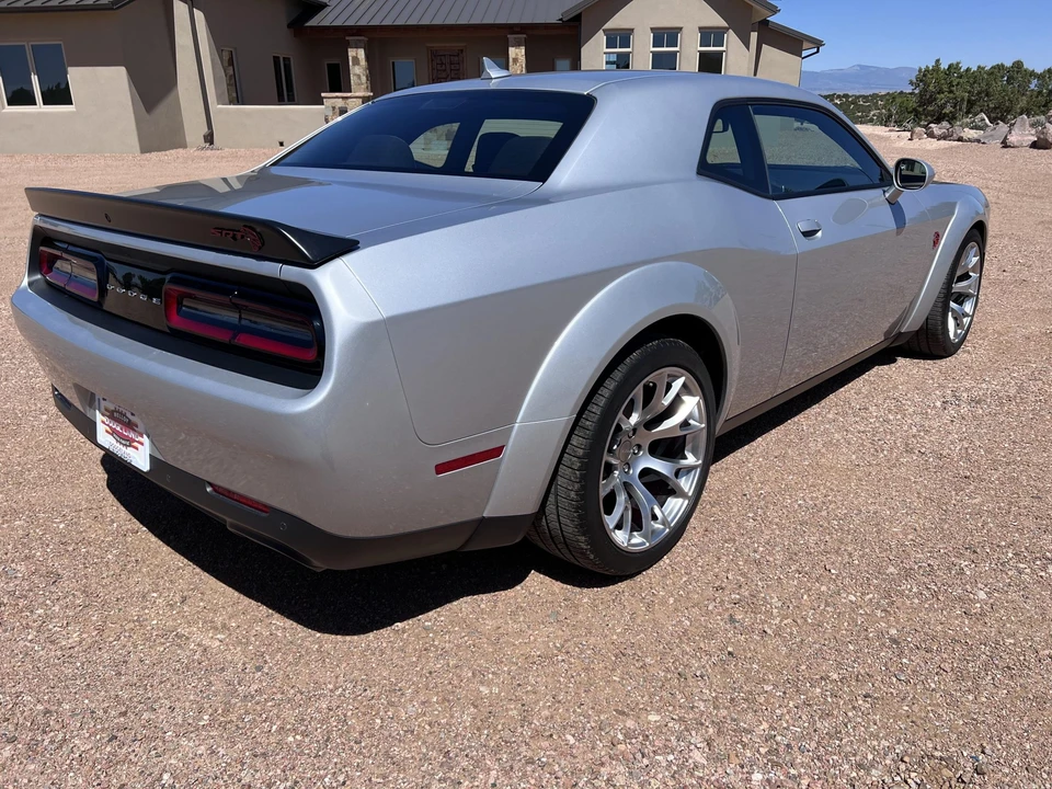 2023 Dodge Challenger SRT Hellcat 3rd Gen - Image 29 of 31