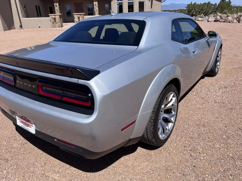 2023 Dodge Challenger SRT Hellcat 3rd Gen - Image 28 of 31