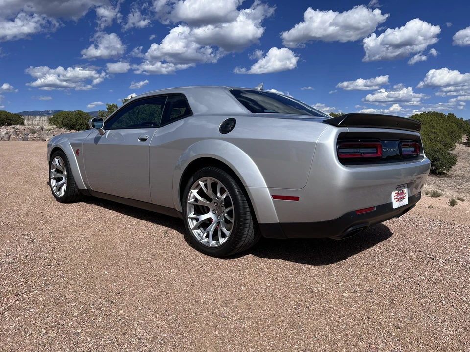 2023 Dodge Challenger SRT Hellcat 3rd Gen - Image 21 of 31