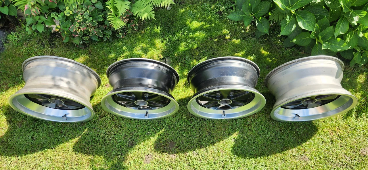 Parts & Memorabilia Fuchs Wheels - Image 11 of 31