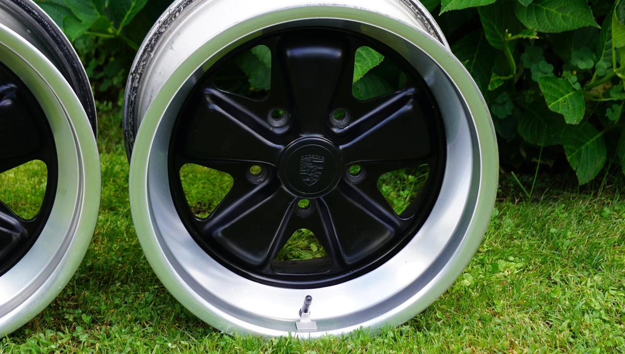 Parts & Memorabilia Fuchs Wheels - Image 29 of 31