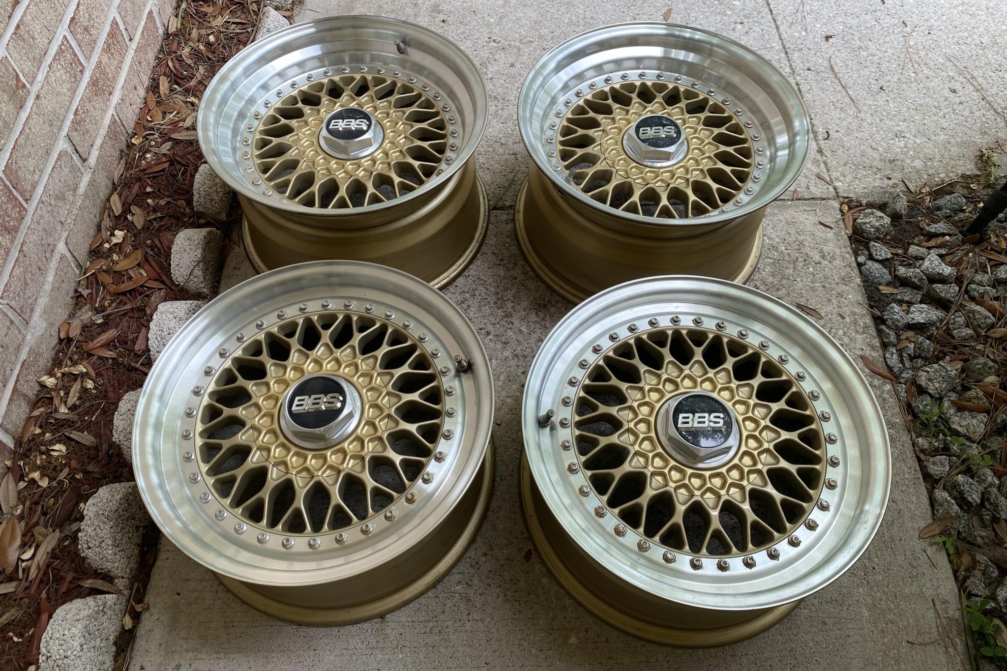16×7′′ and 16×9′′ BBS RS Wheels for Porsche