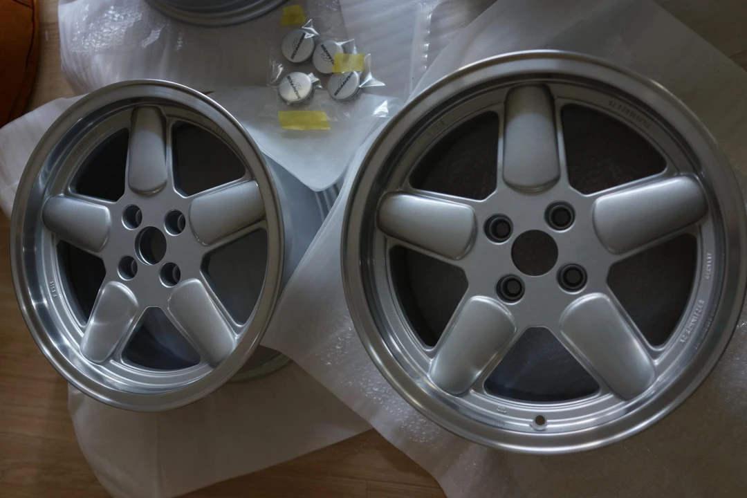 Parts & Memorabilia Other Wheels - Image 3 of 31