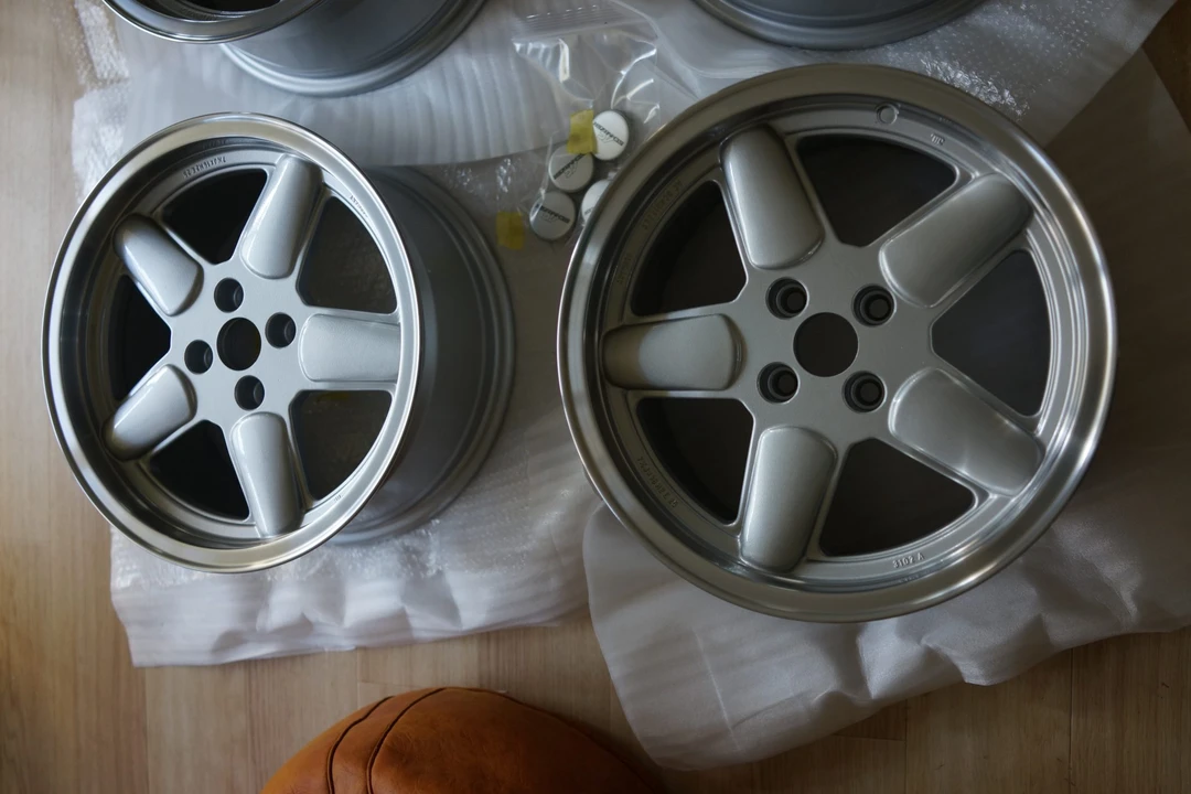 Parts & Memorabilia Other Wheels - Image 7 of 31