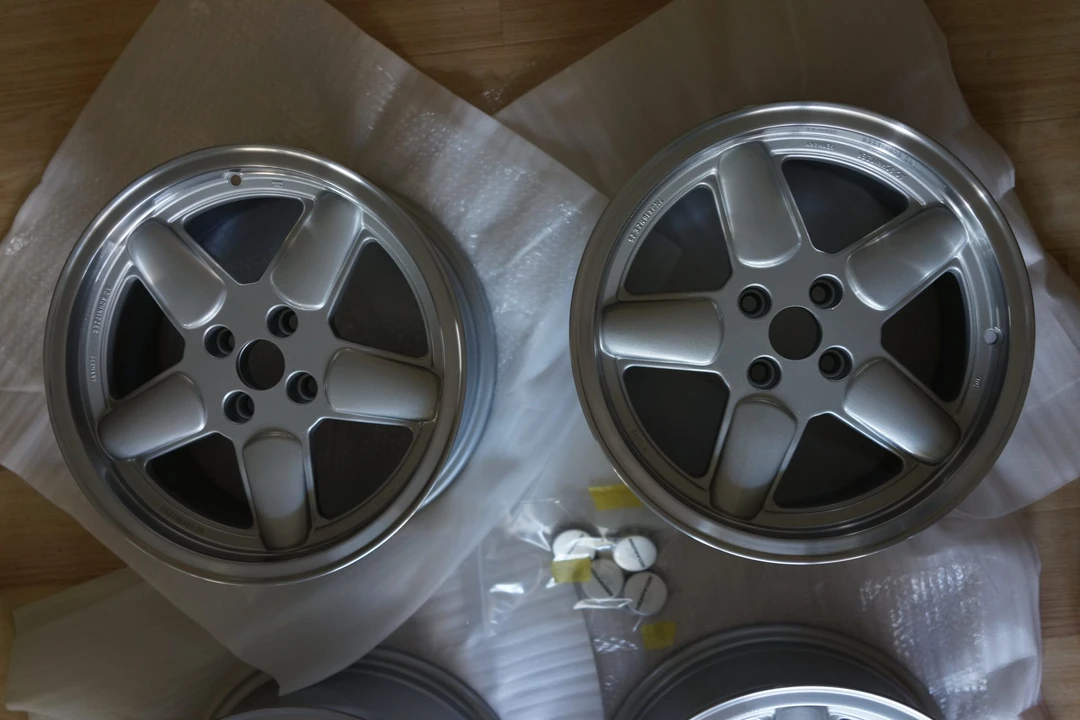 Parts & Memorabilia Other Wheels - Image 6 of 31