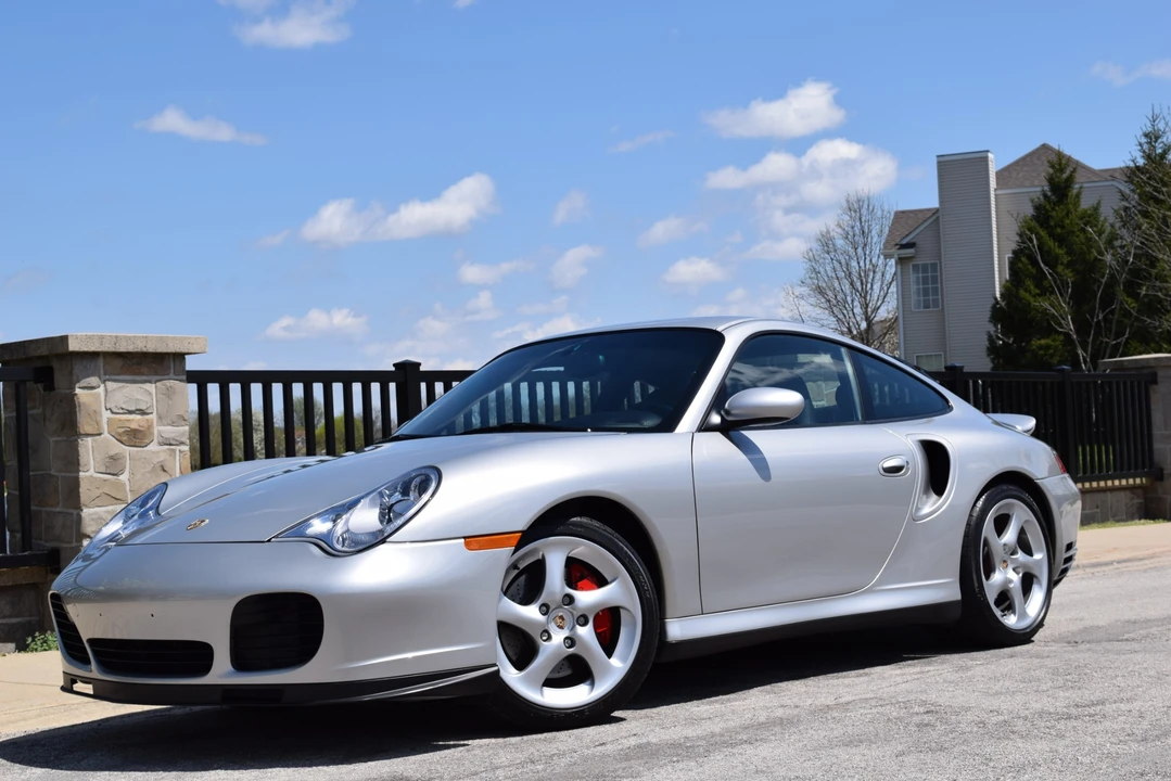 2001 Porsche 996 Turbo - Image 6 of 31