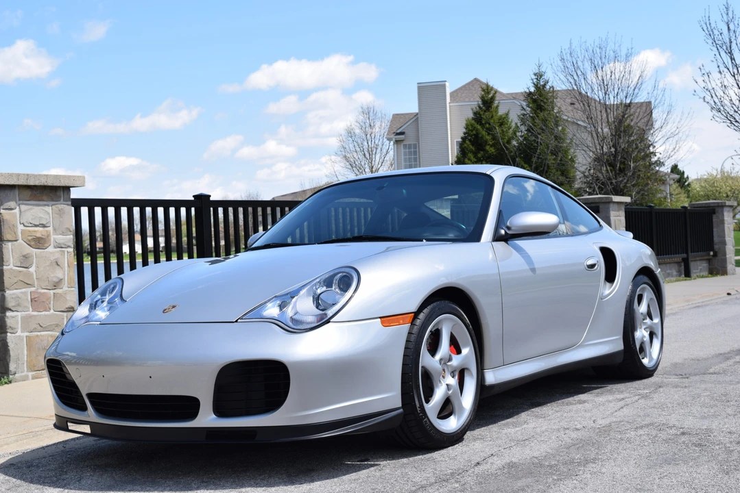 2001 Porsche 996 Turbo - Image 10 of 31