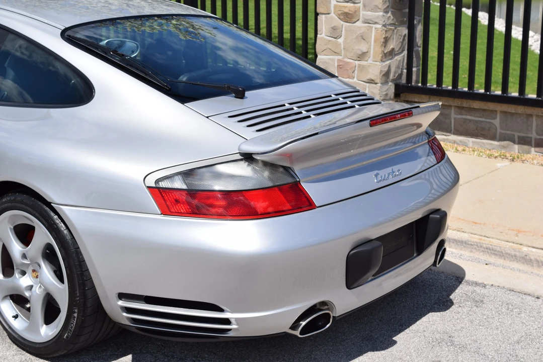 2001 Porsche 996 Turbo - Image 28 of 31
