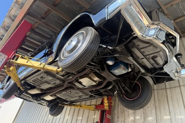 1971 Lincoln Continental Mark III - Image 7 of 8