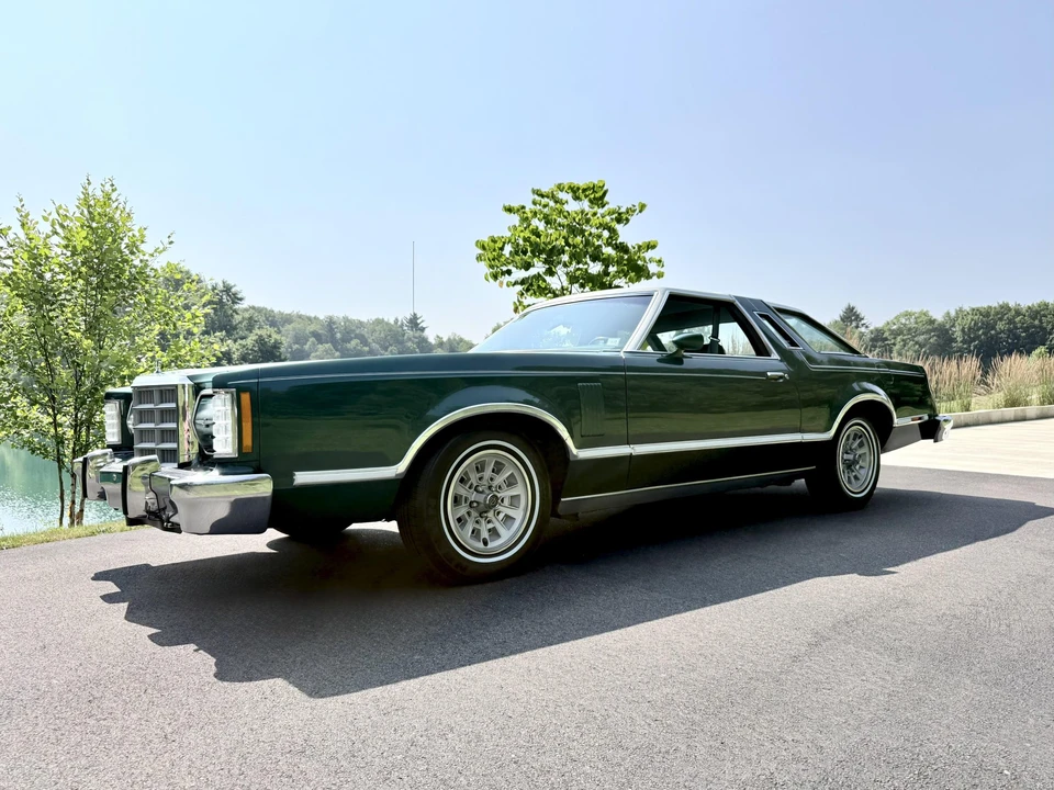 1979 Ford Thunderbird 7th Gen - Image 2 of 31