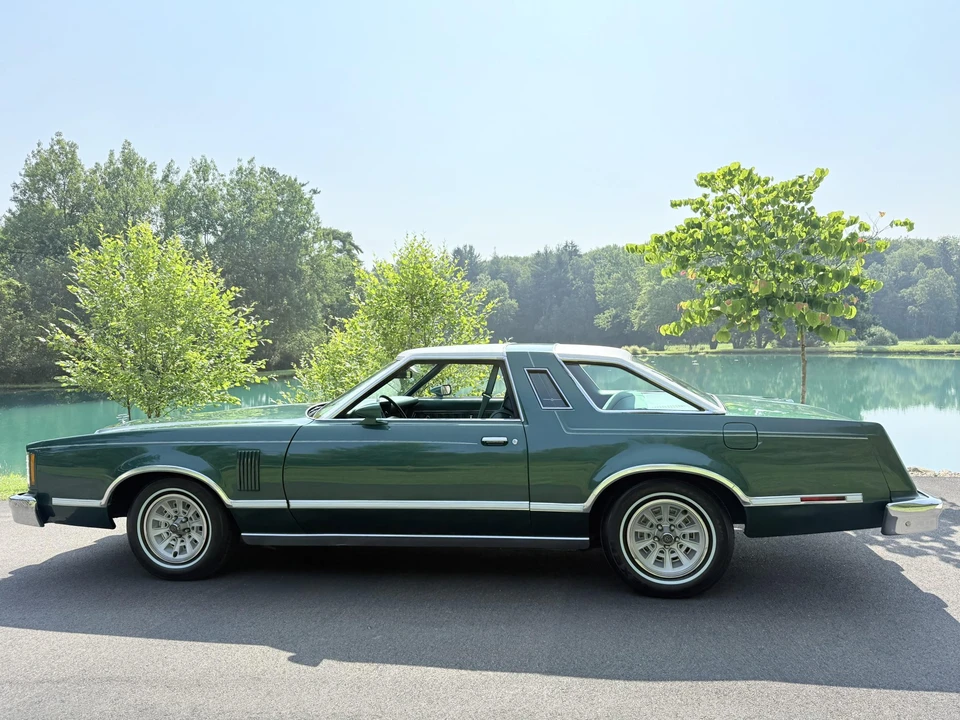 1979 Ford Thunderbird 7th Gen - Image 14 of 31