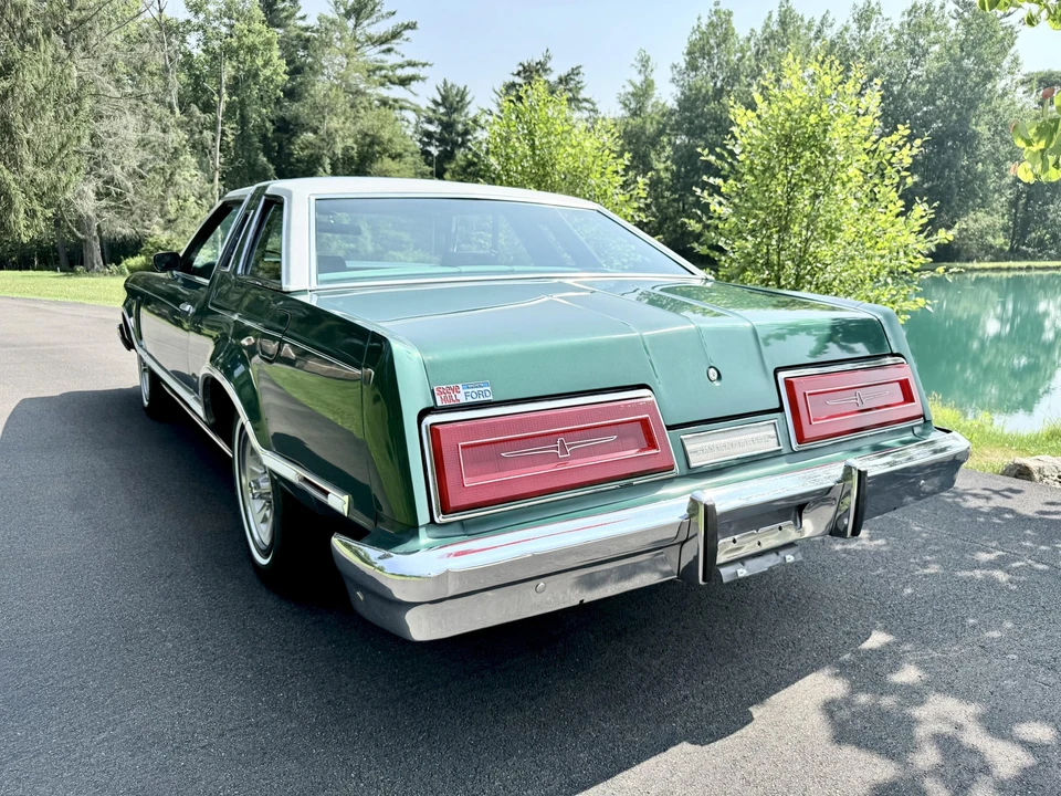 1979 Ford Thunderbird 7th Gen - Image 10 of 31