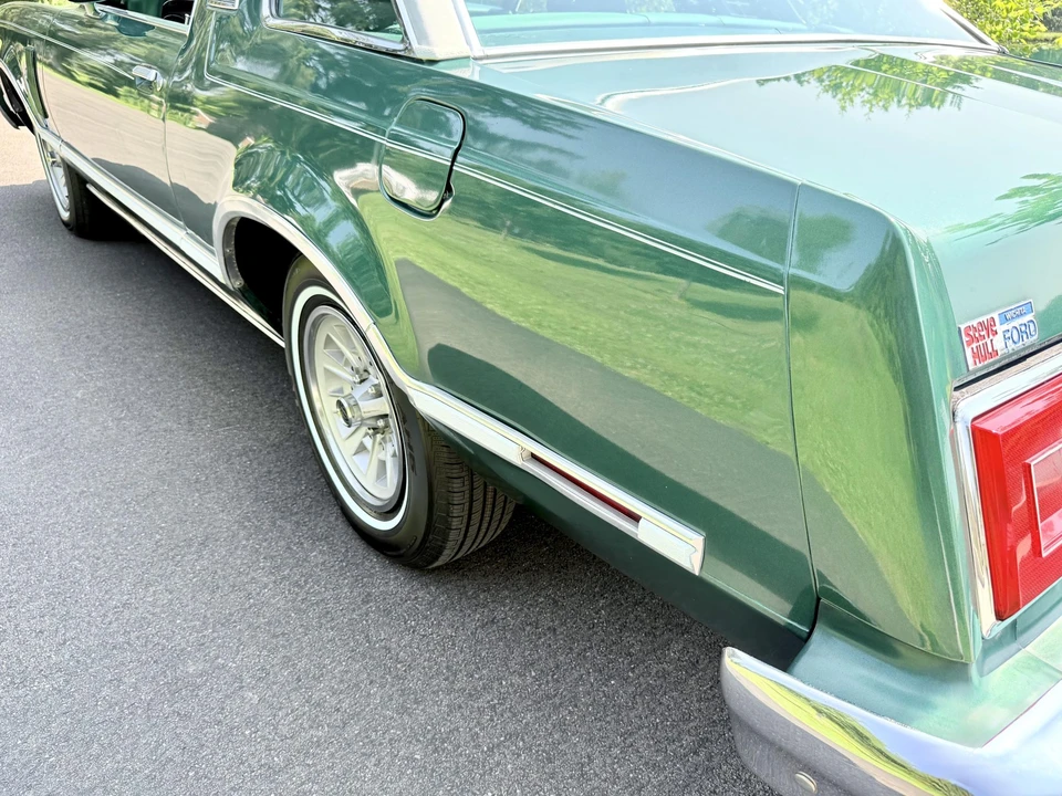 1979 Ford Thunderbird 7th Gen - Image 26 of 31