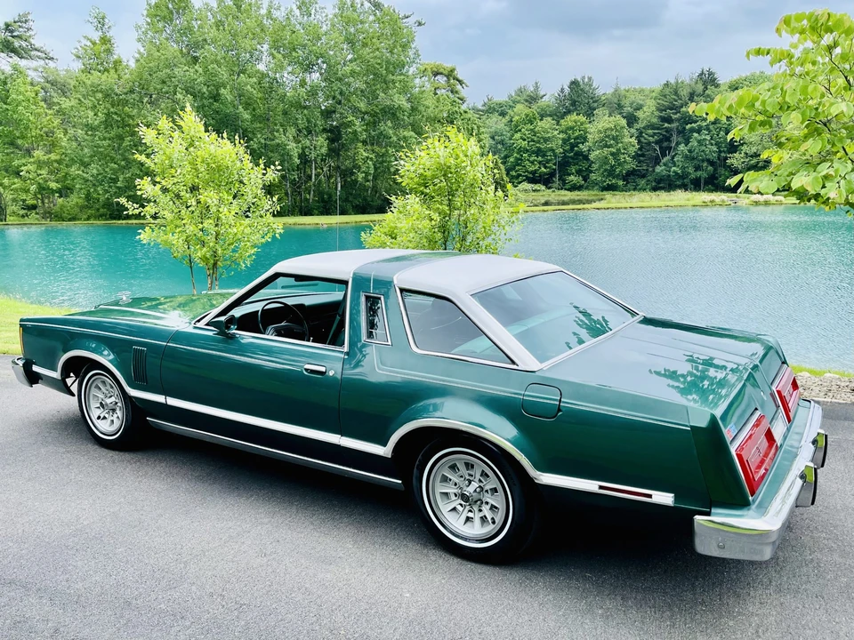 1979 Ford Thunderbird 7th Gen - Image 12 of 31