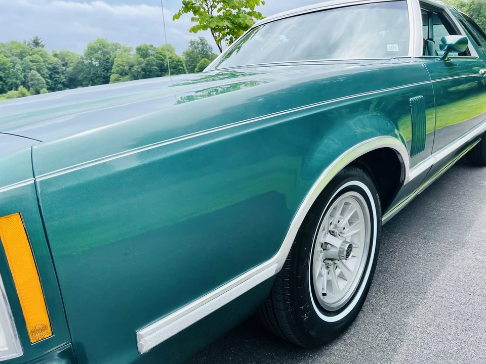 1979 Ford Thunderbird 7th Gen - Image 30 of 31