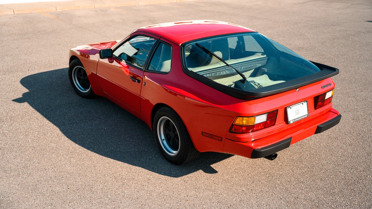 1985 Porsche 944 - Image 13 of 31