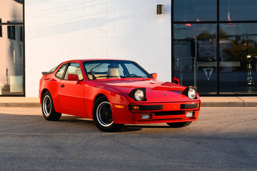 1985 Porsche 944 - Image 17 of 31