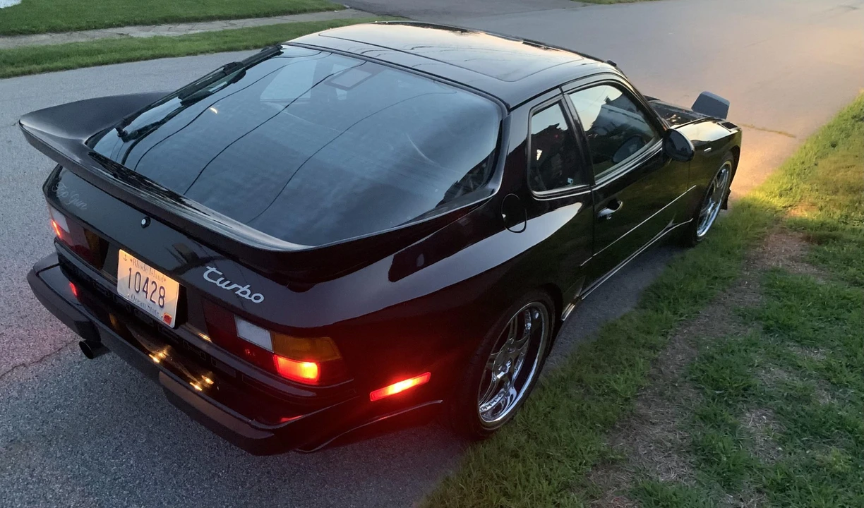 1986 Porsche 944 Turbo - Image 11 of 31