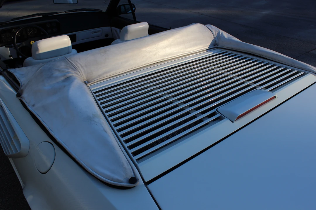 1987 Ferrari Mondial 3.2 - Image 30 of 31