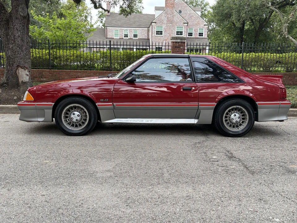 1987 Ford Mustang GT 3rd Gen - Image 27 of 31