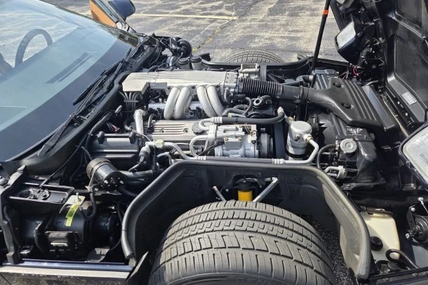 1988 Chevrolet Corvette C4 - Image 6 of 7
