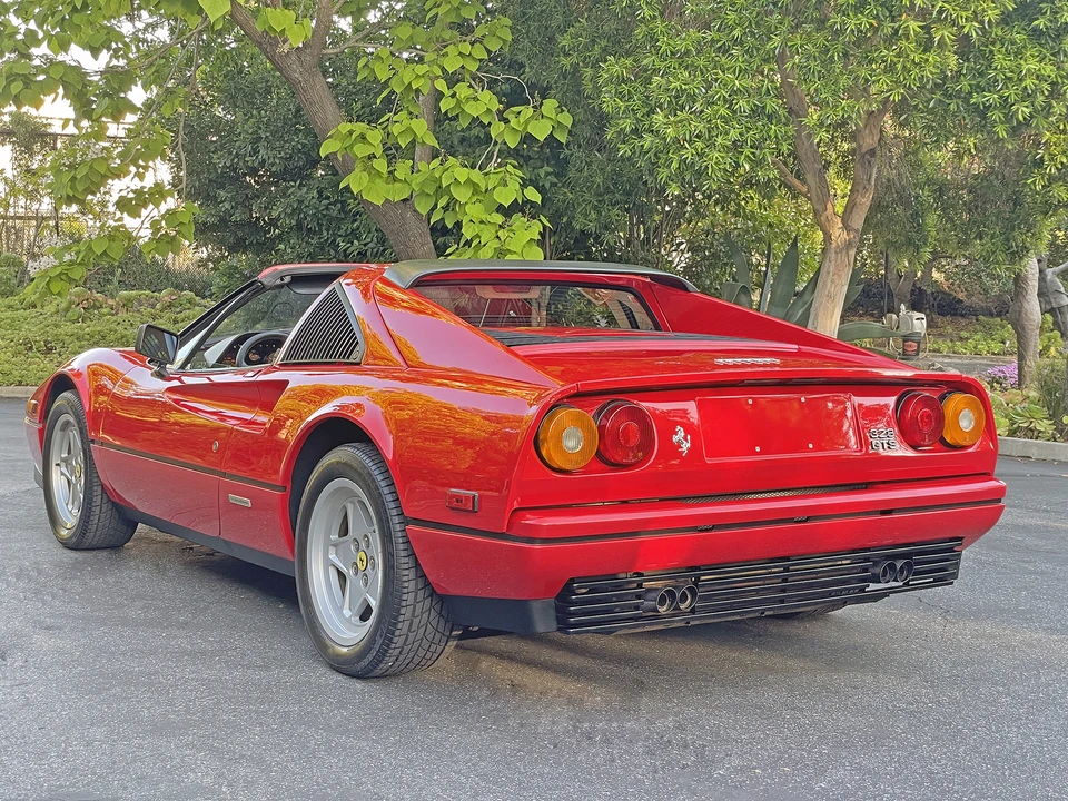 1988 Ferrari 328 GTS - Image 17 of 31