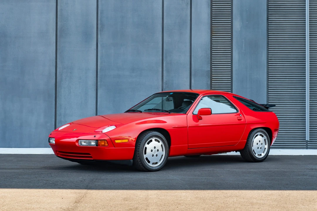 1988 Porsche 928 S4 - Image 2 of 31