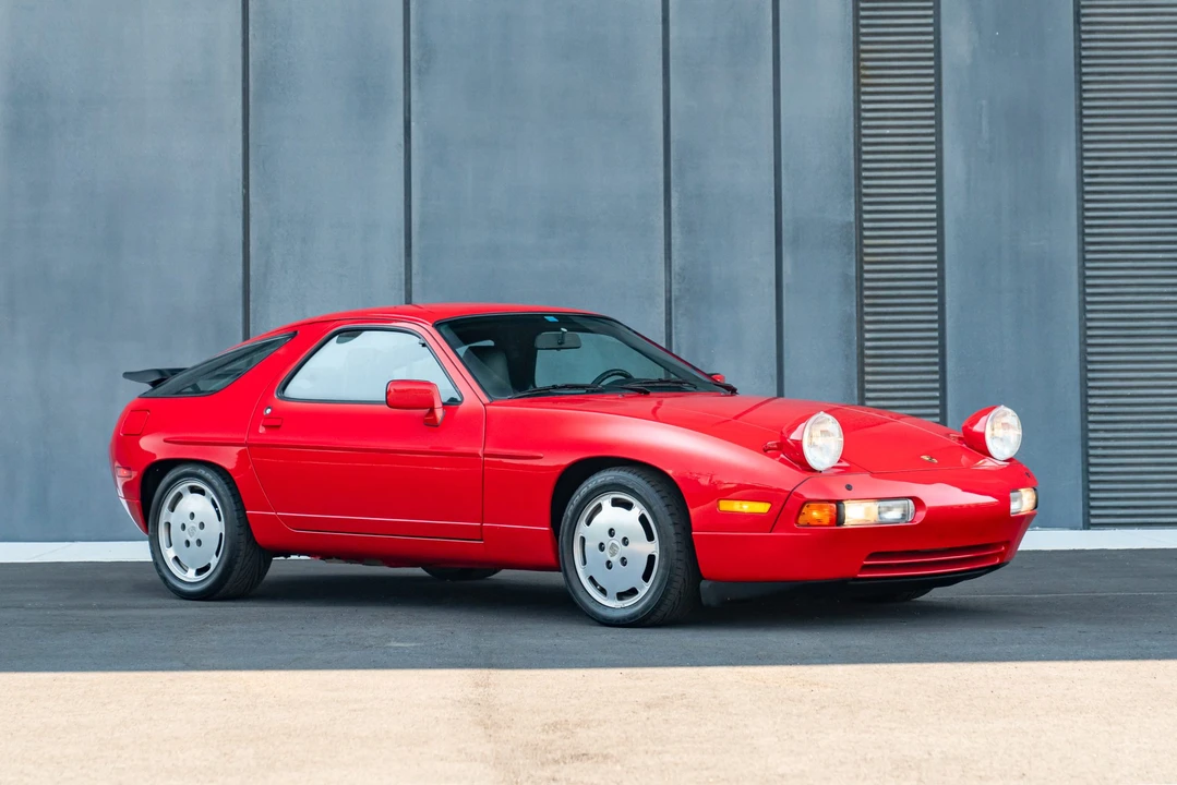 1988 Porsche 928 S4 - Image 11 of 31