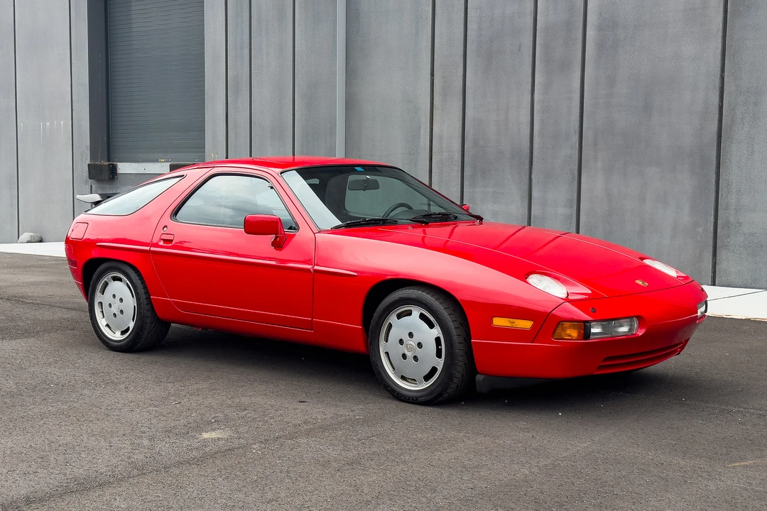 1988 Porsche 928 S4 - Image 9 of 31