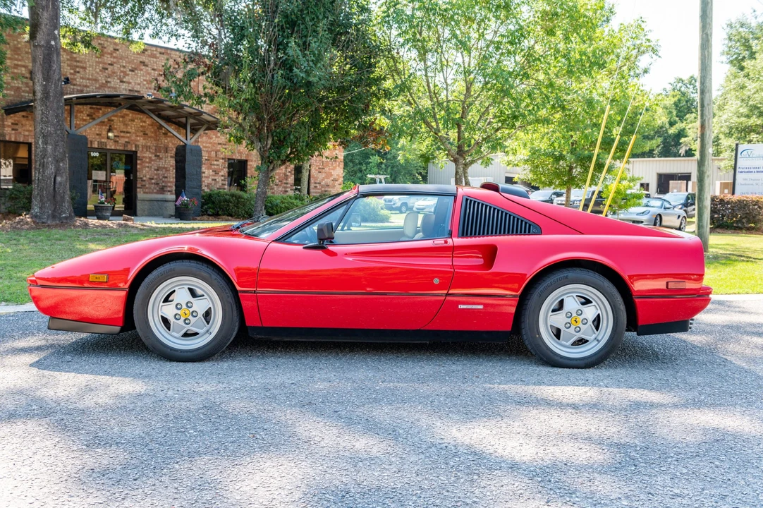 1988 Ferrari 328 GTS - Image 4 of 31