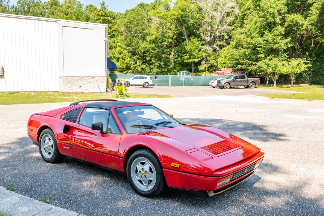 1988 Ferrari 328 GTS - Image 10 of 31