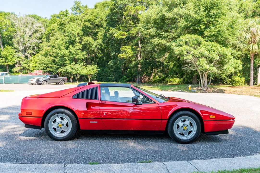 1988 Ferrari 328 GTS - Image 8 of 31