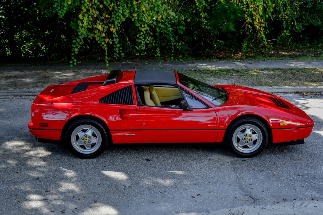 1988 Ferrari 328 GTS - Image 22 of 31