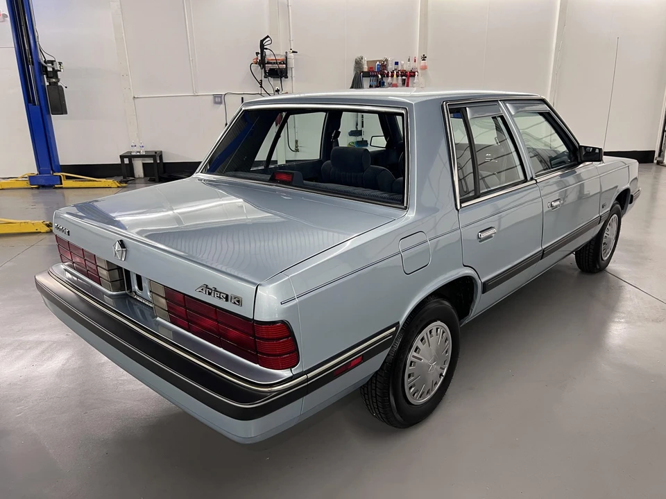 1989 Chrysler K-Car - Image 9 of 31