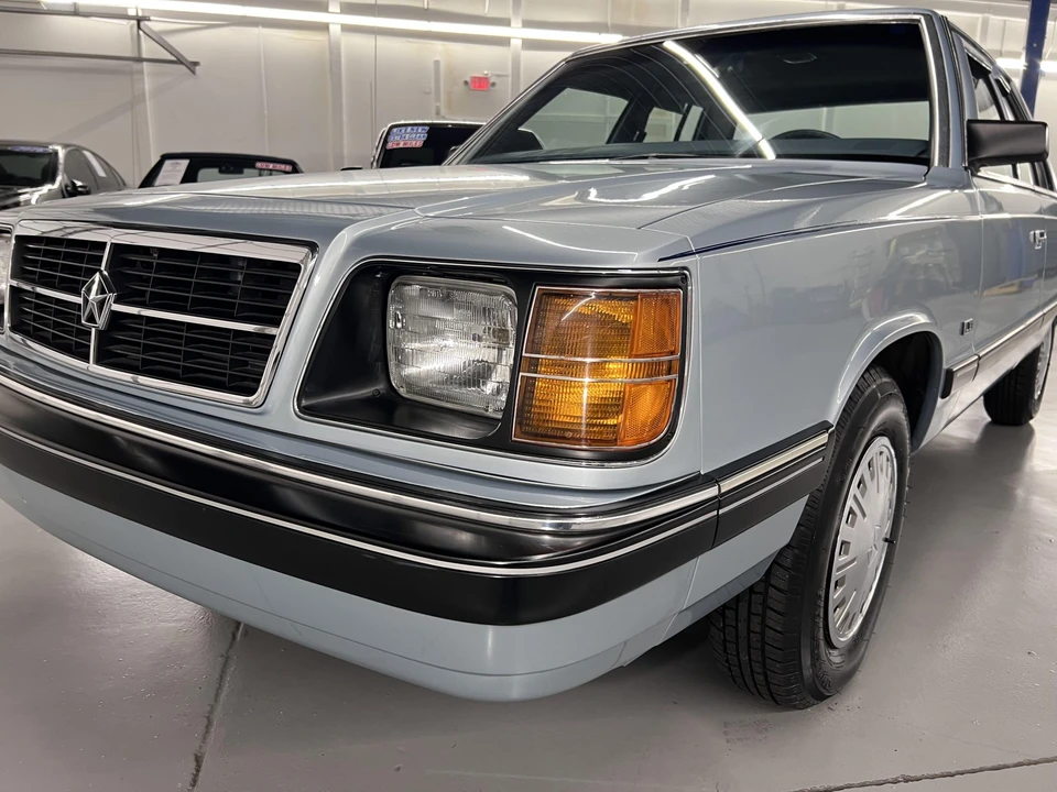 1989 Chrysler K-Car - Image 12 of 31
