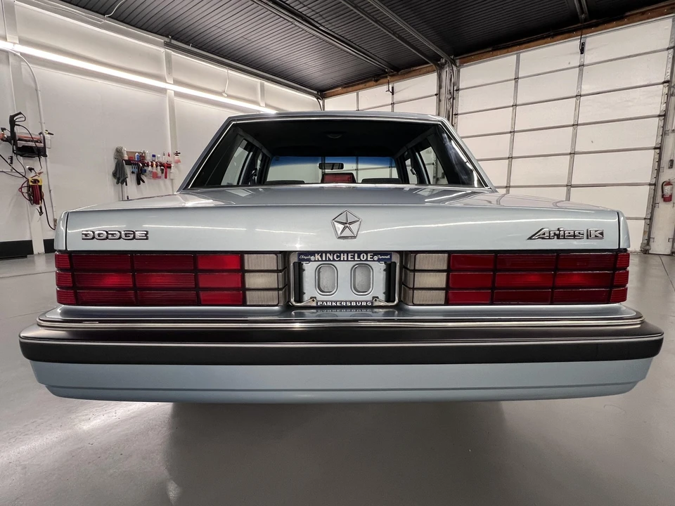 1989 Chrysler K-Car - Image 8 of 31