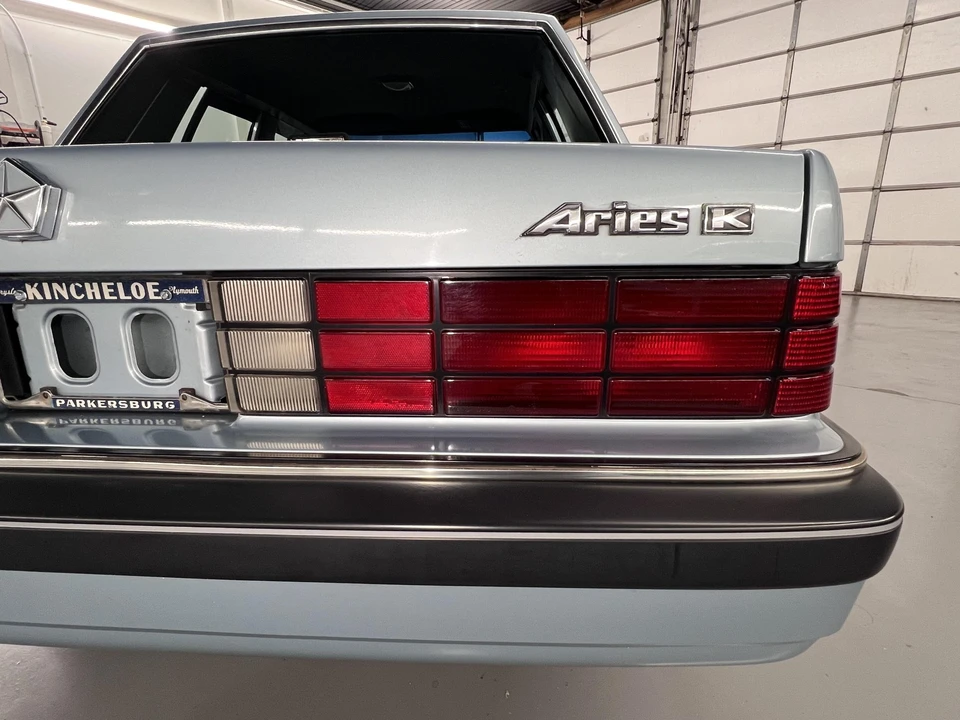 1989 Chrysler K-Car - Image 18 of 31