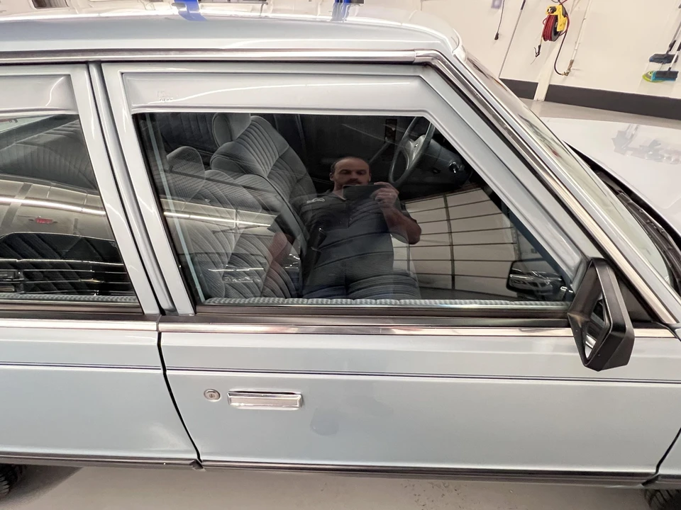 1989 Chrysler K-Car - Image 24 of 31