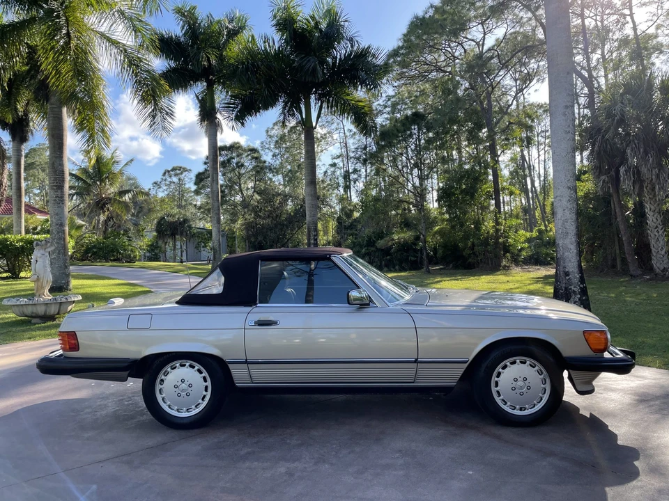 1989 Mercedes-Benz R107 SL-Class - Image 19 of 31