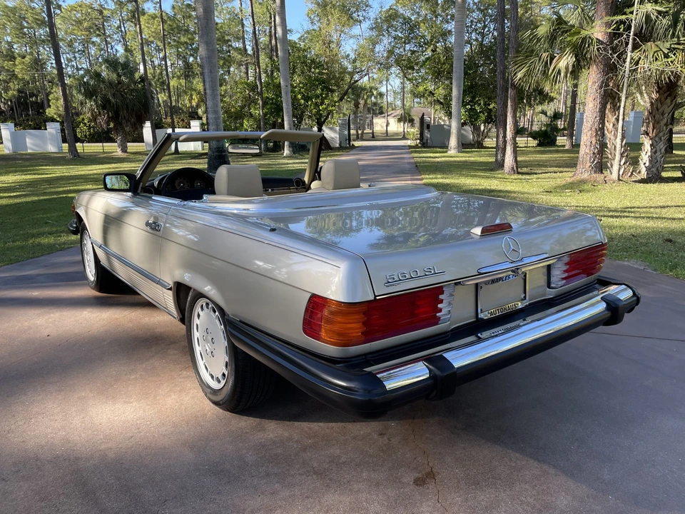 1989 Mercedes-Benz R107 SL-Class - Image 13 of 31