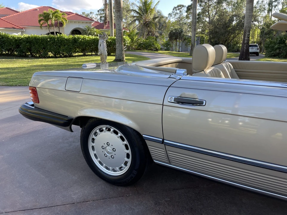 1989 Mercedes-Benz R107 SL-Class - Image 29 of 31