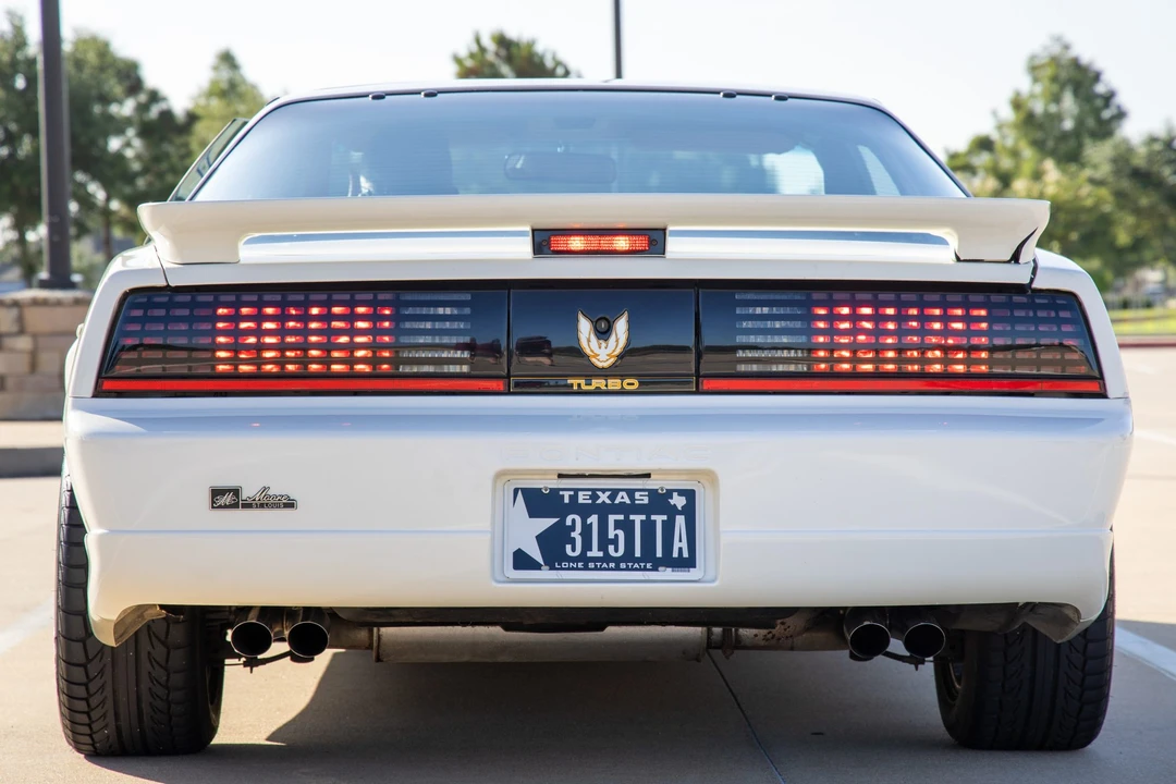 1989 Pontiac Firebird Trans Am 3rd Gen - Image 28 of 31