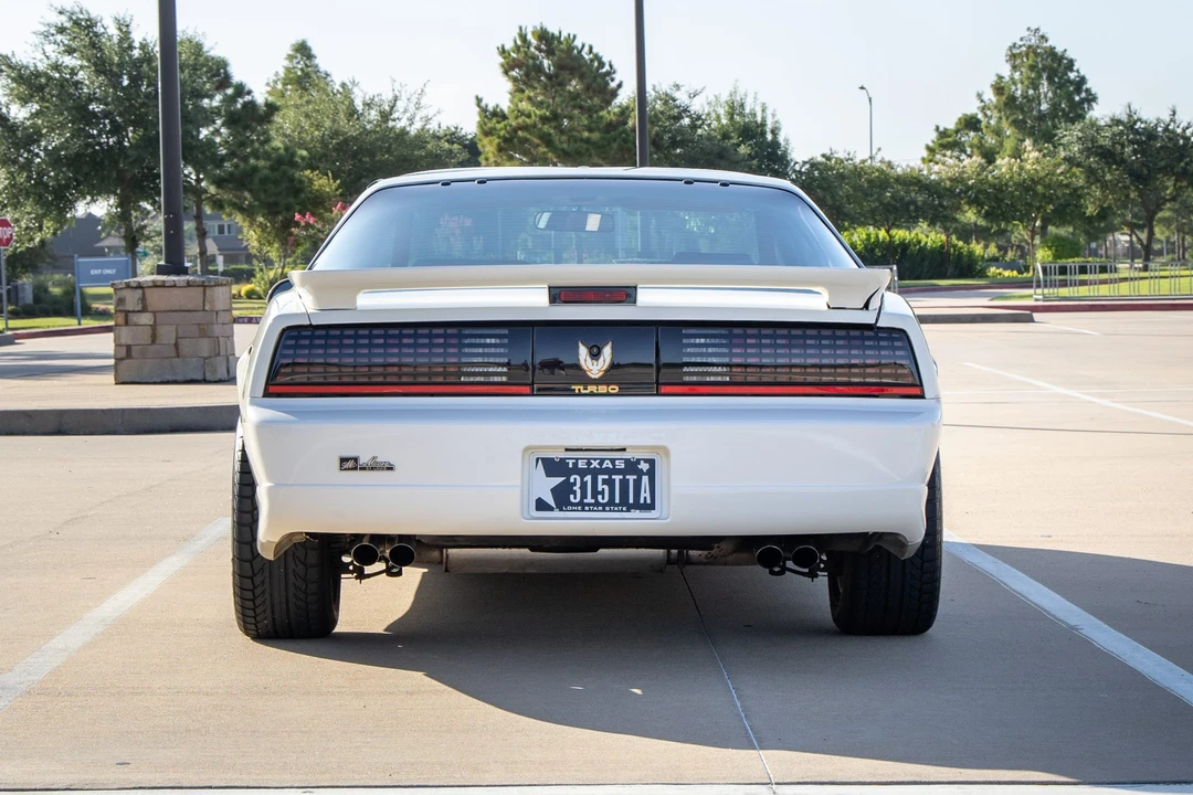 1989 Pontiac Firebird Trans Am 3rd Gen - Image 13 of 31