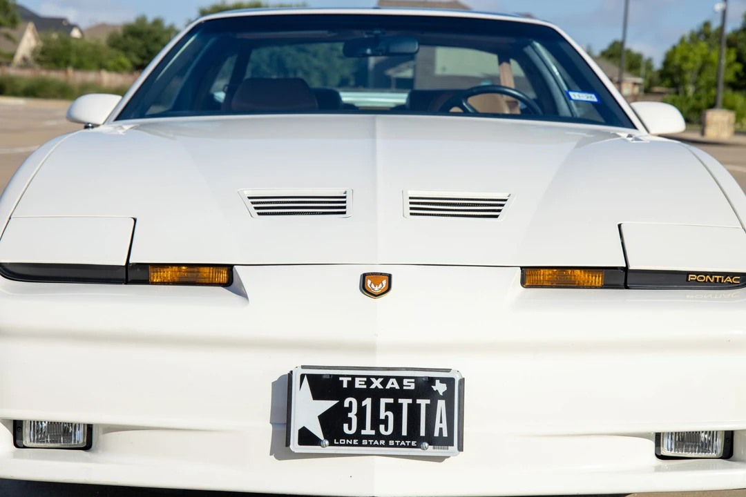 1989 Pontiac Firebird Trans Am 3rd Gen - Image 20 of 31