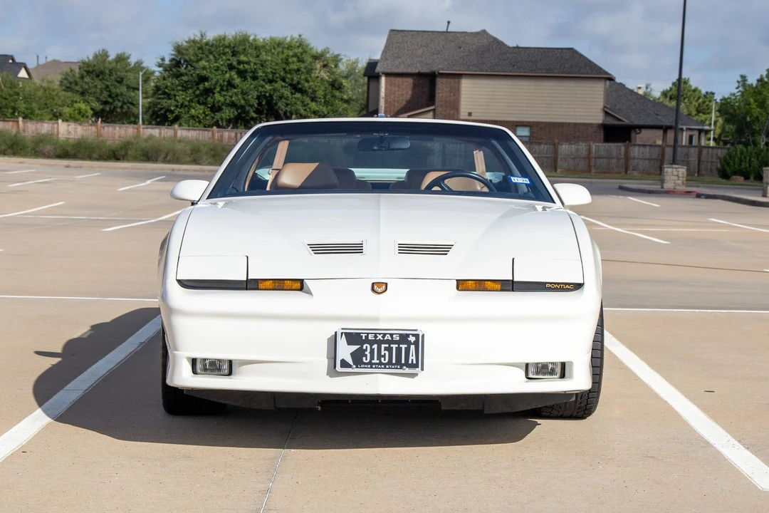 1989 Pontiac Firebird Trans Am 3rd Gen - Image 4 of 31