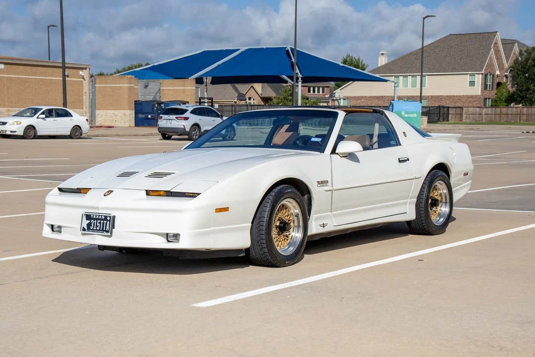 1989 Pontiac Firebird Trans Am 3rd Gen - Image 3 of 31