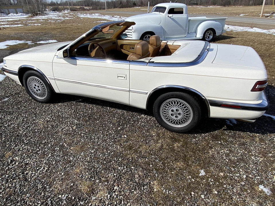 1990 Chrysler TC by Maserati - Image 8 of 31